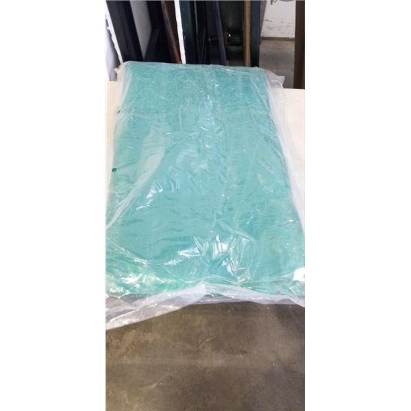 NEW GREEN TARP 26 X  20 - NO EYELETS