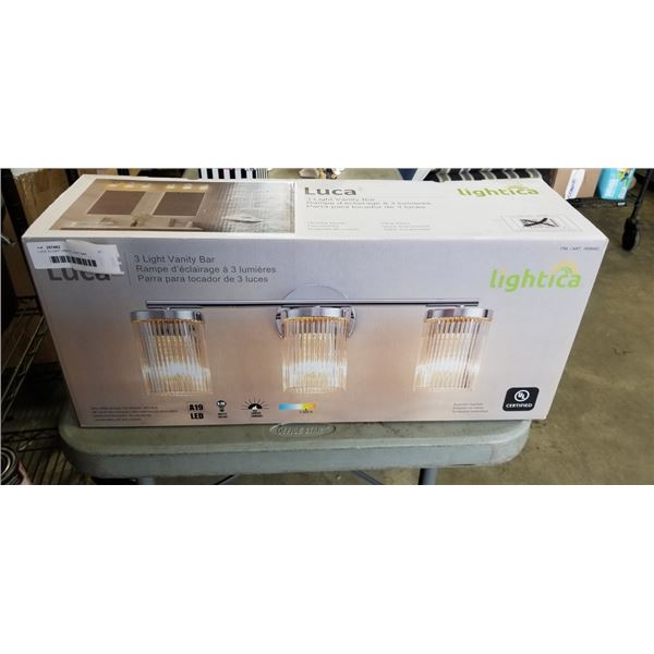 LUCA 3-LIGHT VANITY LIGHT BAR