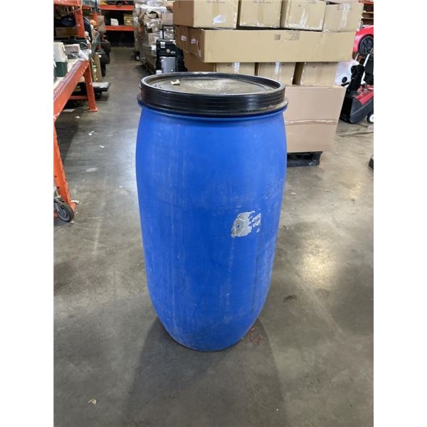 LARGE FOOD GRADE DRUM W/ LID