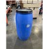 Image 1 : LARGE FOOD GRADE DRUM W/ LID