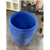 Image 3 : LARGE FOOD GRADE DRUM W/ LID