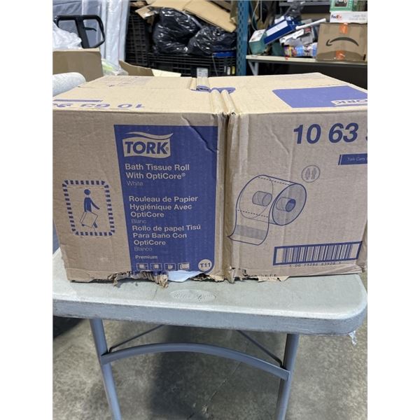 NEW CASE SCOTT JUMBO BATHROOM TISSUE ROLLS W/ OPTICORE - 2 PLY, 36 ROLLS,800 SQAURES PER ROLL
