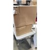 Image 1 : NEW CASE OF FOOD TRAYS AND NEW CASE OF PLASTIC LIDS