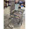 Image 3 : 2 PATIO LOUNGE CHAIRS