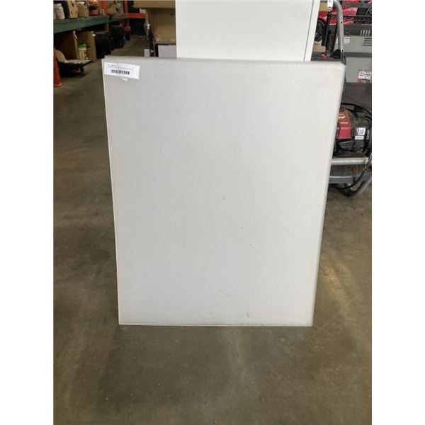 10 NEW CLEAR 3/16" THICK 24" X 30" PLEXI GLASS SHEETS