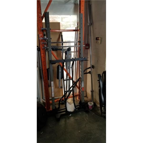 FITNESS REALITY SQUAT RACK, WITH BAR