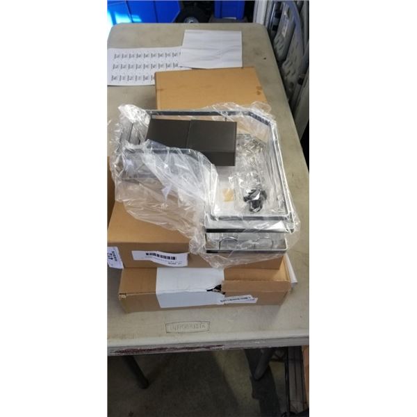 LOT OF 3 SETS OF 4 SHOWER CADDIES