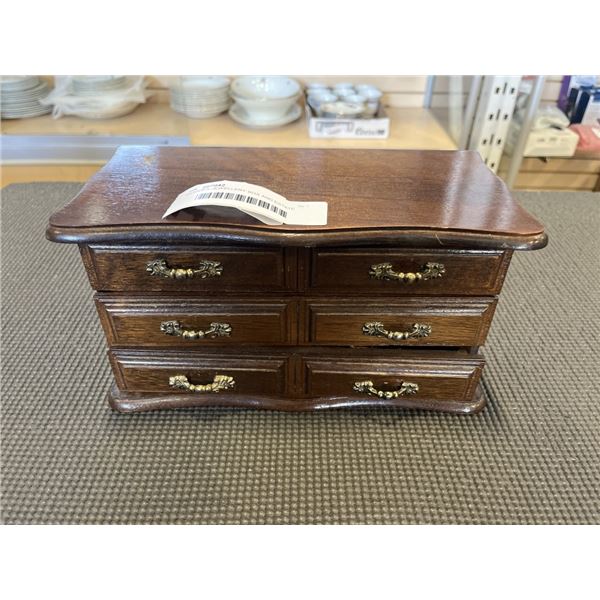 WOODEN JEWELLERY BOX AND ESTATE JEWELLERY