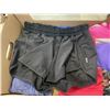 Image 5 : LOT OF ASSORTED LADIES LULULEMON CLOTHING