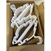Image 5 : 2 NEW BOXES OF BABY HANGERS AND BAG OF NEW CLIPS