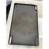 Image 4 : 2 COOKING GRIDDLE, THE ROCK AND NORDICWAVE, ONE IS REVERSIBLE, NEW BAMBOO CUTTING BOARD AND 4PC PLAS