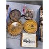 Image 3 : 2 TRAYS OF ANTIQUE COLLECTOR DOLLS, PLATES ETC