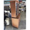 Image 6 : VINTAGE GLASS DOOR DISPLAY CABINET WITH 2 DOORS