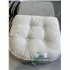 Image 3 : 3 SEAT CUSHIONS AND PATIO CHAIR CUSHION SET