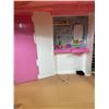 Image 3 : HUGE BARBIE DREAM DOLLHOUSE WITH PARTY BUS AND CORVETTE