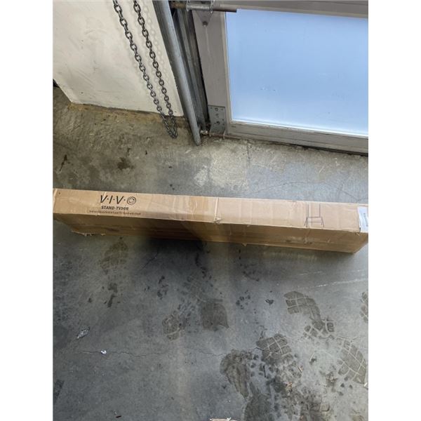 VIVO WALNUT / BLACK MOBILE EASEL TV STUDIO STAND WITH SHELF