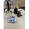 Image 6 : 4 BOXES OF ASSORTED POTTERY AND GLASS WARE, CANDLE HOLDERS, FIGURES, ETC