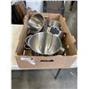 Image 1 : LOT OF KITCHEN AID BOWL AND ATTACHMENTS