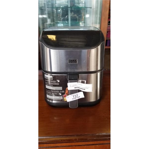 AS NEW BELLAPRO 5.7L  AIR FRYER - TESTED WORKING, RETAIL $219