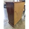 Image 4 : OAK HIGHBOY DRESSER WITH ORIGINAL BRASS HARDWARE