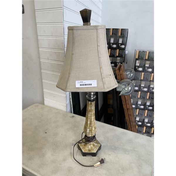 VINTAGE TABLE LAMP
