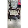 Image 2 : VINTAGE ROCKING CHAIR