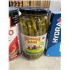 Image 5 : 2 CANS OF TOMATOE JUICE, 1 PICKELED ASPARAGUS, AND 2 HYDRA PLUS DRINKS