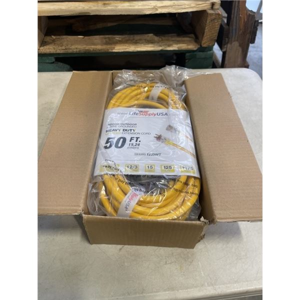 AS NEW 50FT YELLOW  INDOOR OUTDOOR HEAVY DUTY LIGHTED 3 WIRE GROUNDED EXTENSION CORD 12AWG