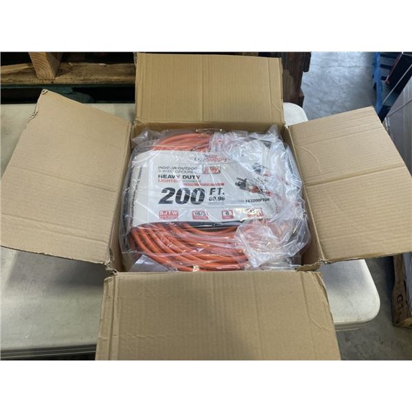 AS NEW 200FT ORANGE INDOOR OUTDOOR HEAVY DUTY LIGHTED 3 WIRE GROUNDED EXTENSION CORD 16AWG