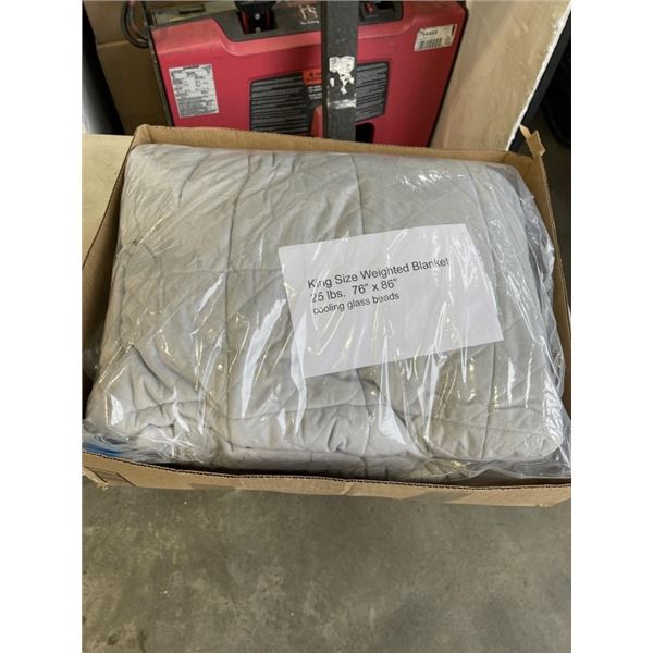 KING SIZE WEIGHTED BLANKE, 25LB 76 X 86