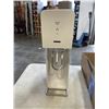 Image 2 : SODA STREAM MACHINE WITH BOTTLES AND 2 EMPTY CANNISTERS