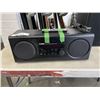 Image 6 : 2 SETS OF SPEAKERS AND YAMAHA DESKTOP AUDIO SYSTEM