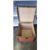 Image 2 : VINTAGE BRASS BOUND SHIPPING TRUNK WITH KEY