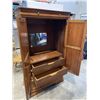 Image 3 : 2 DOOR SOLID WOOD WARDORBE WITH POWER