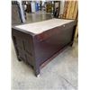 Image 4 : ENTRY WAY STORAGE BENCH