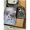 Image 3 : HEADPHONES, WATERPIK, PODCAST MICROPHONE