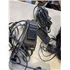 Image 5 : VINTAGE VIDEO CAMERA  AND HP LAPTOP