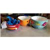 Image 3 : 2 SETS OF NESTING FISH BOWLS