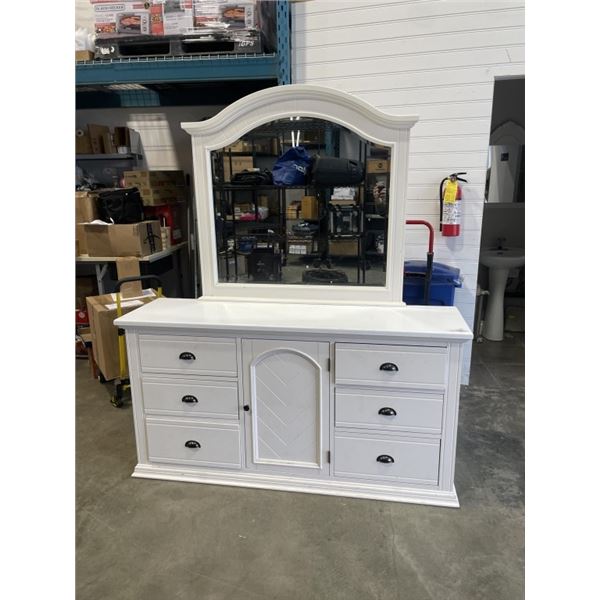 6 DRAWER 1 DOOR DRESSER W/ MIRROR