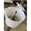 Image 2 : HOMESENSE FLOOR LAMP