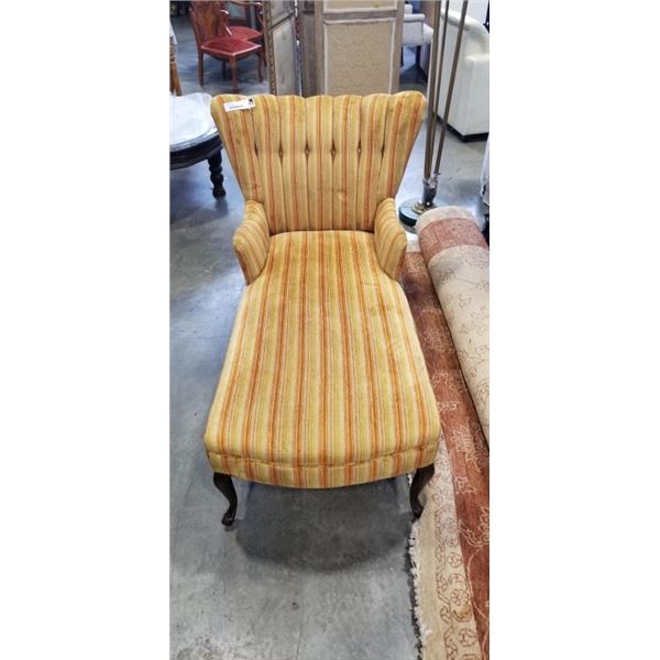 VINTAGE ORANGE LOUND CHAIR