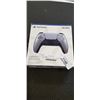 Image 2 : 2 PS5 DUALSENSE WIRELESS CONTROLLER WORKING NO BOXES