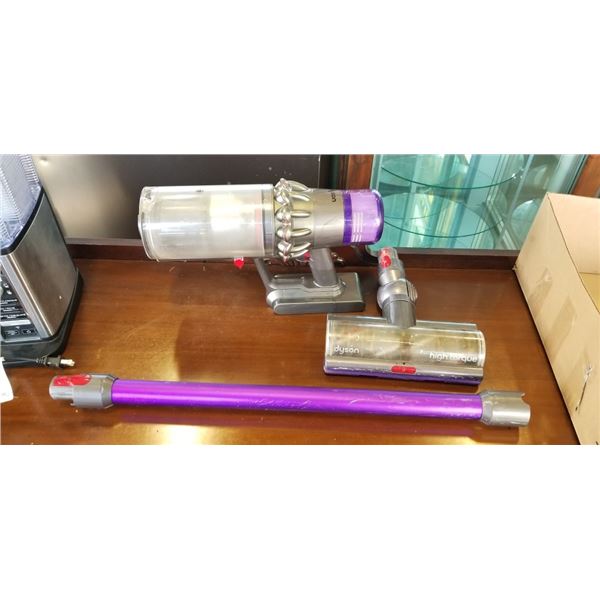 DYSON V11 ABSOLUTE EXTRA CORDLESS STICK VACUUM - TESTED WORKING, RETAIL $799