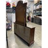Image 5 : MAHOGANY ORNATE DRESSER AND MIRROR