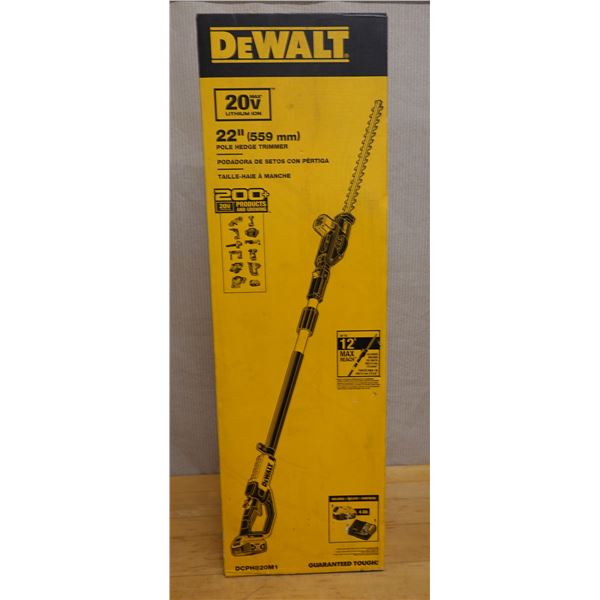 DeWalt DCPH820M1 Pole Hedge Trimmer