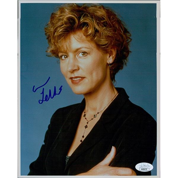Swing Shift Actress Christine Lahti signed photo. JSA Authenticated