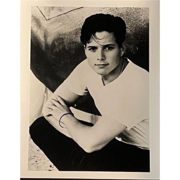 West Wing Rob Lowe unsigned photo