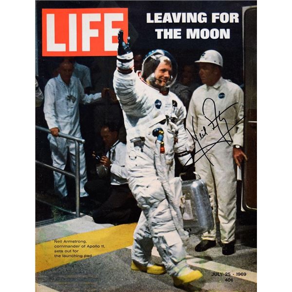Moon Walker Neil Armstrong signed Life Magazine