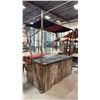 Image 1 : RUSTIC VENDOR STATION