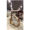 Image 1 : RUSTIC VENDOR STATION